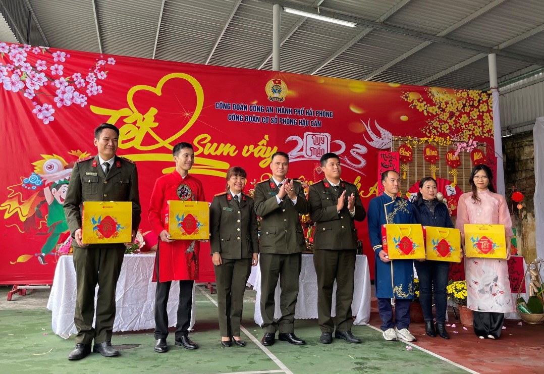 Công đoàn Phòng Hậu cần: Tổ chức chương trình Tết sum vầy 2023 với chủ đề “Xuân Bình an”